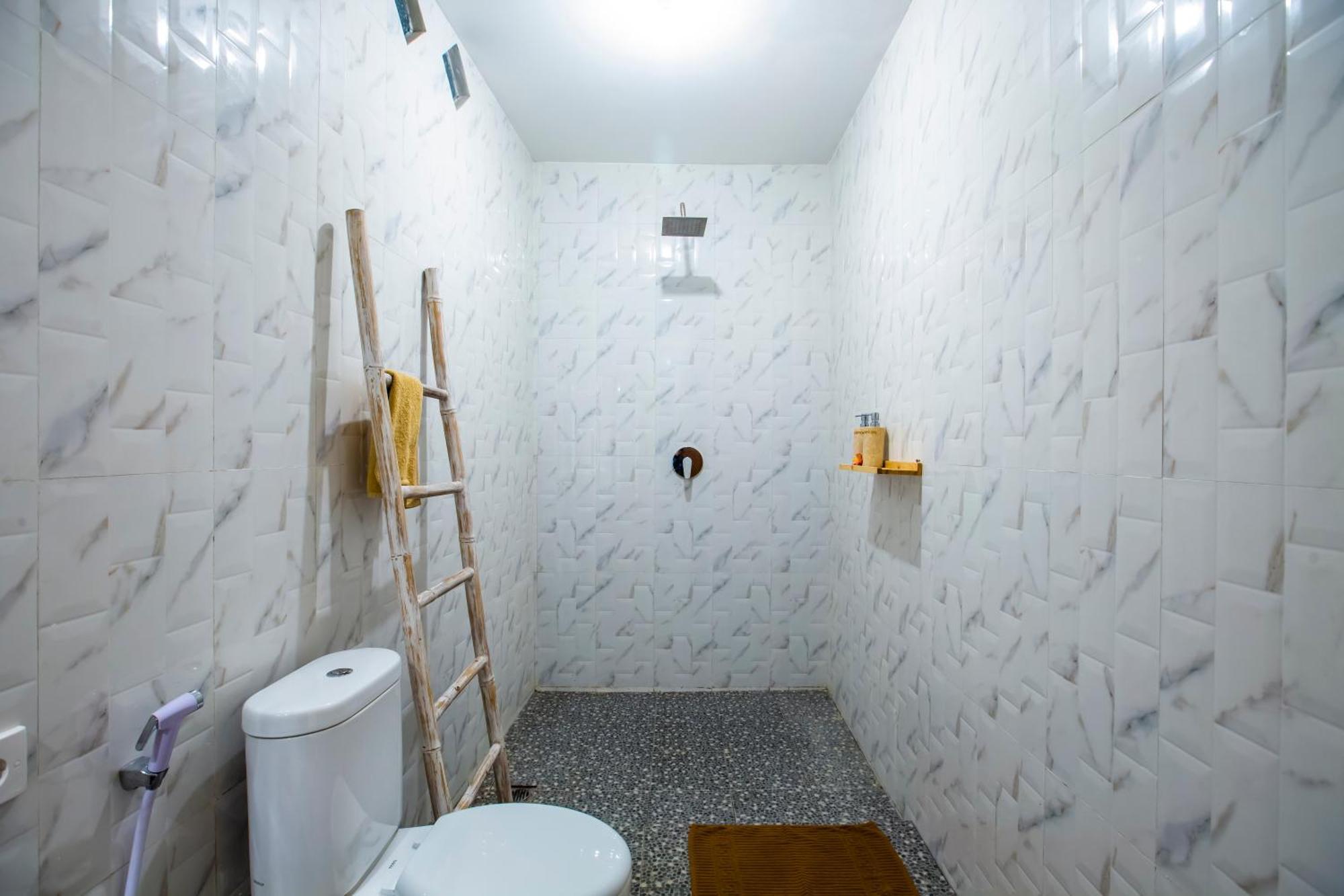 Hostel The Nest Canggu